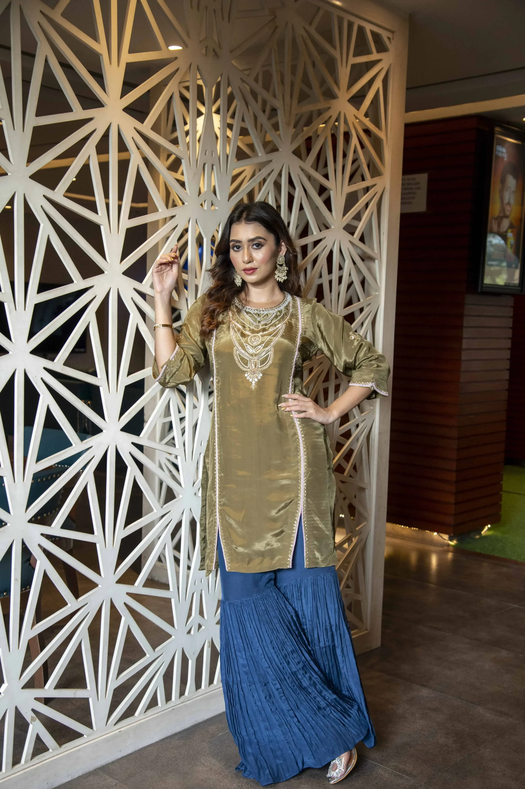 Gehna Kurti Set