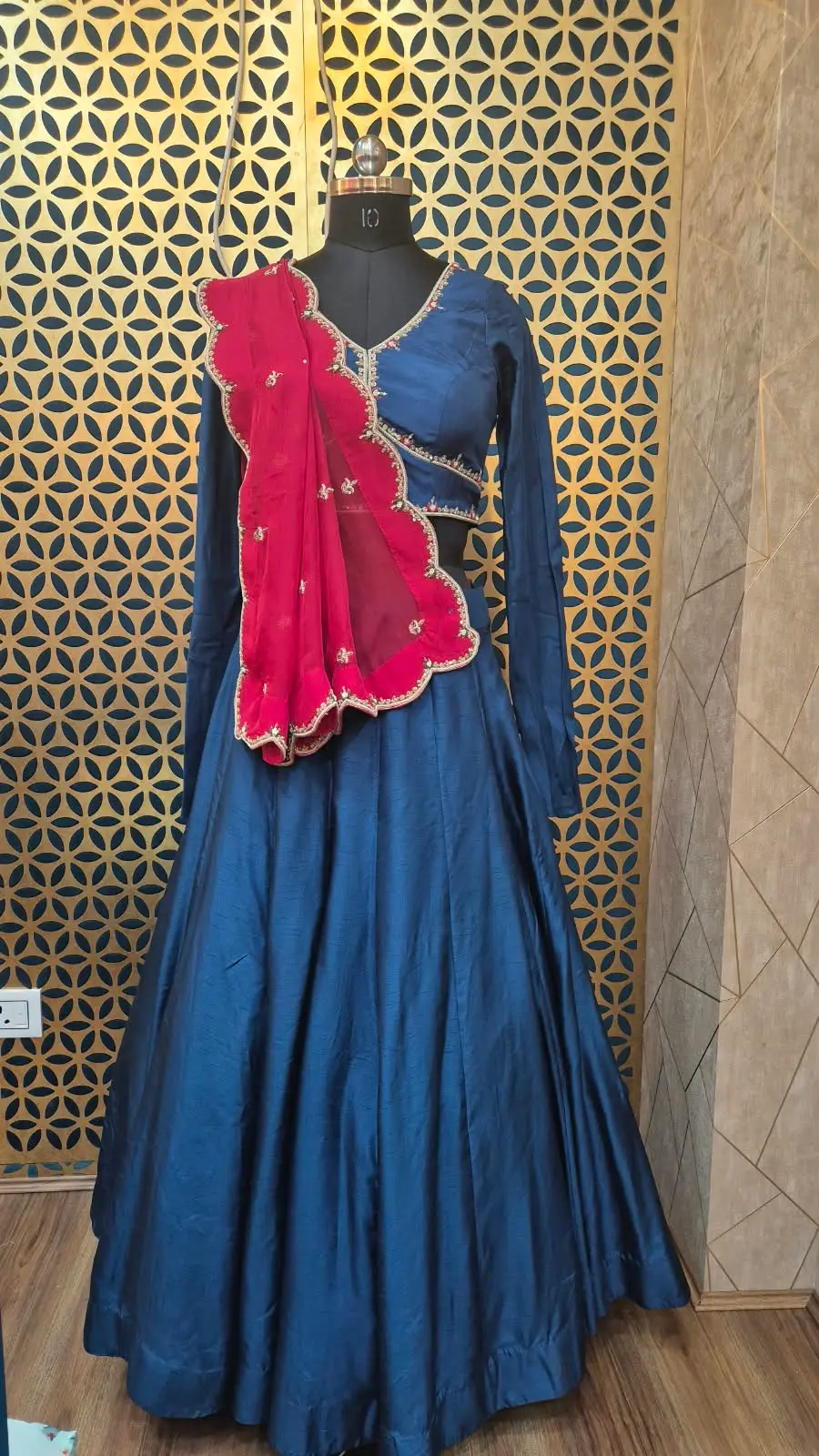 Madhubala Lehenga